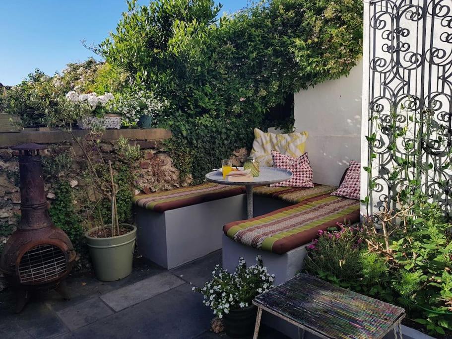 Stylish Townhouse 15 Mins To Laines & Seafront Villa Brighton Exterior foto